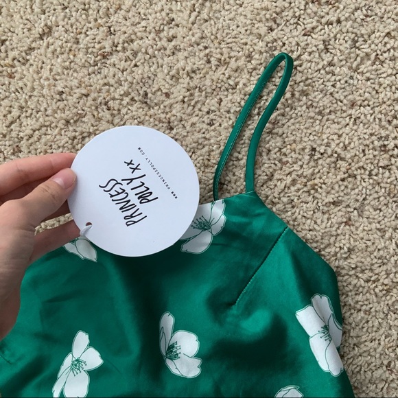 ✨NWT PRINCESS POLLY ULTRA MINI DRESS✨ - Picture 9 of 11